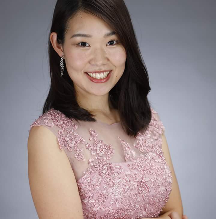 小池　真衣